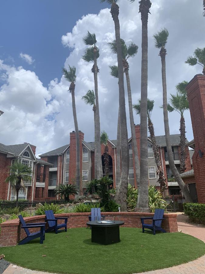 Spacious 2Br&2Ba Med Center Apt, Free Parking&Shuttle Хьюстон Экстерьер фото